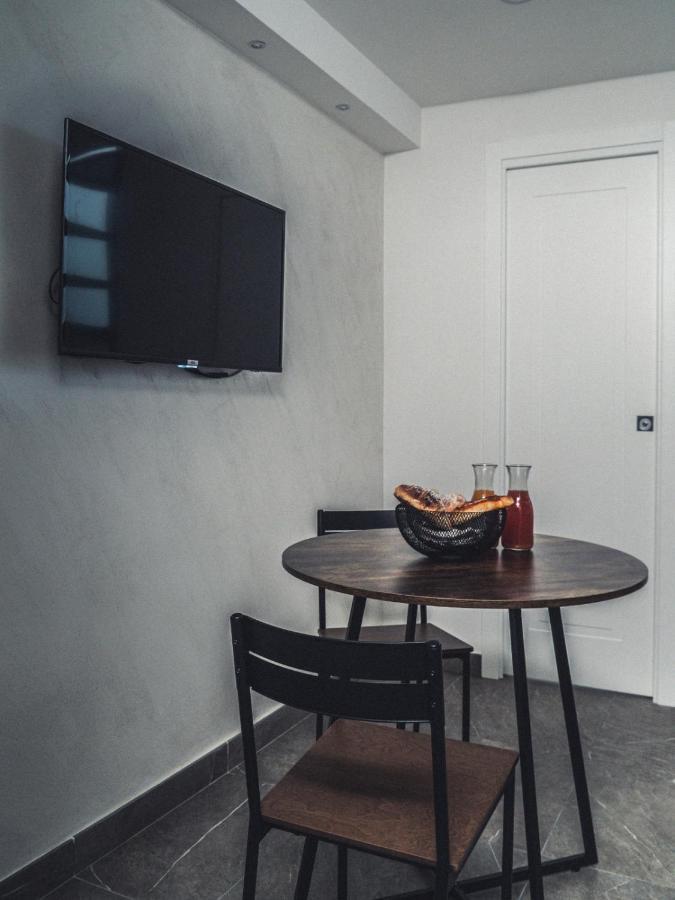 Apartamento Casina Al Duomo Nápoles Exterior foto