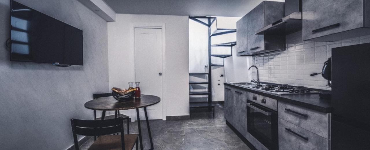 Apartamento Casina Al Duomo Nápoles Exterior foto